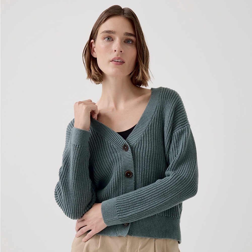 Pact Luxe Knit Cropped Cardigan *Sold Out Online* Color: Ore Size: Medium